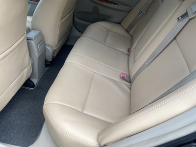 Toyota Corolla Altis 2.0V AT sản xuất 2010 đẹp nguyên zin đăng ký tư nhân. 2