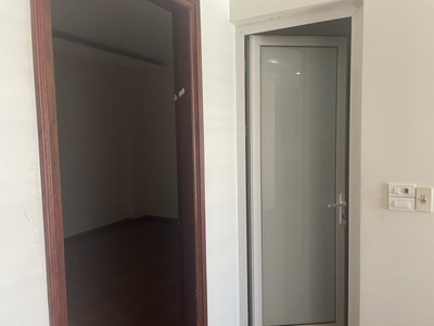 Chính chủ cho thuê văn phòng 30m2 tại kđt Văn Phú, Hà Đông. 0