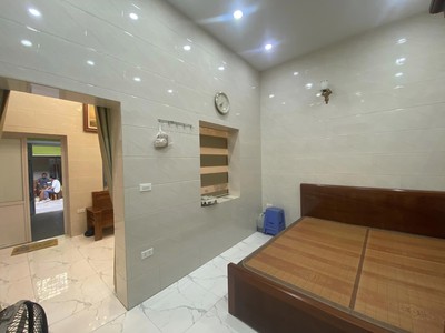 Bán đất khương trung,thanh xuân - ngõ thông - ô tô ngủ trong nhà - cách mặt phố 5m - kinh doanh sầm 0