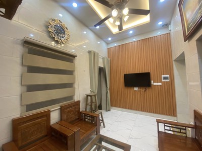 Bán đất khương trung,thanh xuân - ngõ thông - ô tô ngủ trong nhà - cách mặt phố 5m - kinh doanh sầm 3