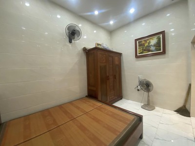 Bán đất khương trung,thanh xuân - ngõ thông - ô tô ngủ trong nhà - cách mặt phố 5m - kinh doanh sầm 4