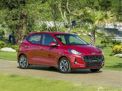Hyundai I10 AT Hatchback 2023 1