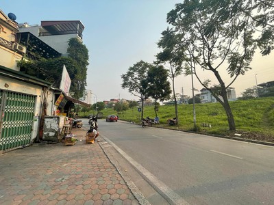 Giá Cực Rẻ,  Ngọc Thụy, Long Biên, 100m2, MT5m, Phân Lô, Ô TÔ Thông, Nhỉnh 8 Tỷ 1