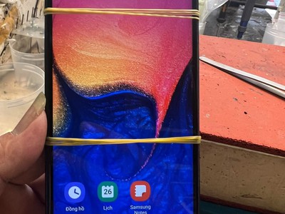 Thay pin iphone chính hãng - lấy ngay chỉ từ 299k đặc biệt thay pin hiển thị phần trăm pin hotline: 1