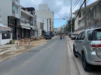 Bán nhà mặt tiền kinh doanh gần biển Đường Nguyễn Bỉnh Khiêm, P.Xuơng Huân, Nha Trang. 11