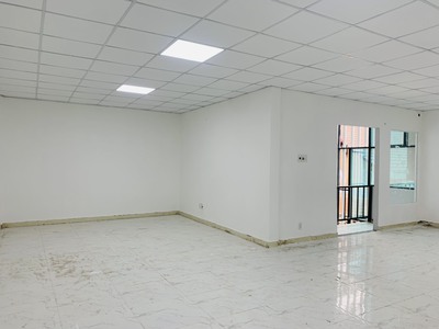 Tòa văn phòng ngay TT Sài Gòn quận 3 , 9 x 11 80 m2 / sàn  3 sàn  250 m2 5