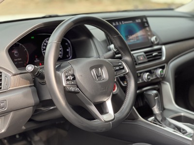 Honda Acord sản xuất 2019 bản Full xe chạy 39.000 km xe nhà xài kỹ bảo dưỡng định kỳ chính hãng 12
