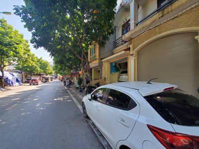 Siêu Hiếm, Đất Hồng Tiến, Bồ Đề, 85m2, MT4.8m, Phân Lô, Ô Tô Thông, Kinh Doanh 1