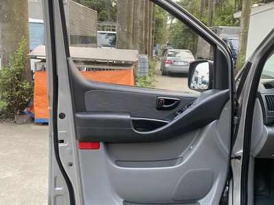 Bán starex Hyundai tải van đời 2015,6 chỗ,tải 670kg 5