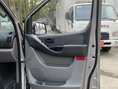 Bán starex Hyundai tải van đời 2015,6 chỗ,tải 670kg 6