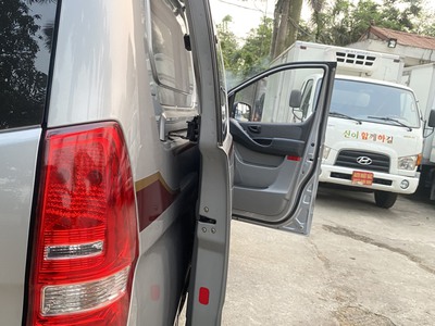 Bán starex Hyundai tải van đời 2015,6 chỗ,tải 670kg 7