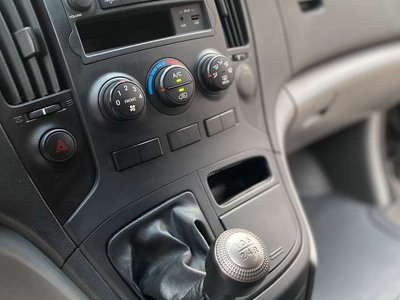 Bán starex Hyundai tải van đời 2015,6 chỗ,tải 670kg 16
