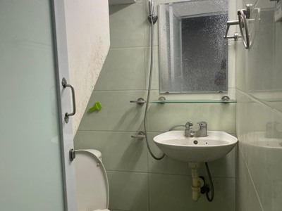 Cho thuê  nhà Nguyên Căn ngõ 491 Đê La Thành  Diện tích :40m2 x 4 tầng 3