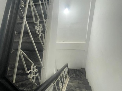 Cho thuê  nhà Nguyên Căn ngõ 491 Đê La Thành  Diện tích :40m2 x 4 tầng 6
