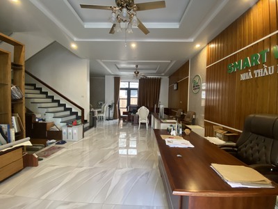 Duy nhất căn Venice cho thuê Giá Quá Đẹp cho 1 toà Vinhomes imperia 4