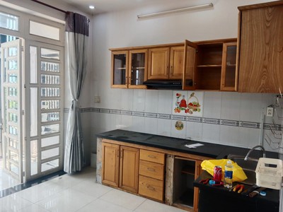 Cho thuê nhà chu văn an, 4 tầng, 3 phòng ngủ nhà mới 12trieu 2