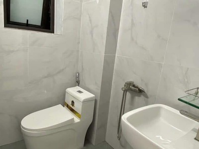 Bán nhà tập thể đồng xa mai dịch 2pn2vs sử dụng 70m lô góc, nhà mới full đồ liền tường. 3