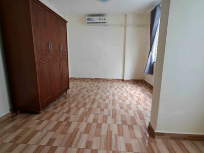 Cho thuê nhà nguyên căn 2pn,3wc, 1 trệt,  2 lầu, giá 6 triệu/tháng 2