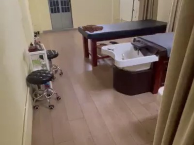 Share 1/2 mặt bằng trên lầu 2 tại đường hồ thị kỷ, gần ngay khu phố ẩm thực và chợ hoa hồ thị kỷ 2