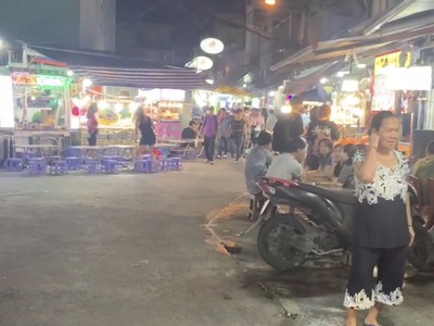 Share 1/2 mặt bằng trên lầu 2 tại đường hồ thị kỷ, gần ngay khu phố ẩm thực và chợ hoa hồ thị kỷ 3