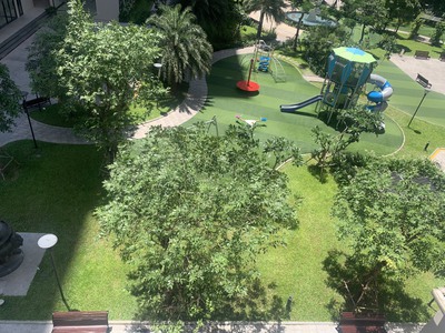Cần bán căn 2 ngủ góc đủ đồ, 70m2 giá cực rẻ chỉ 2.1tỷ bao phí, ban công Đông Nam 0