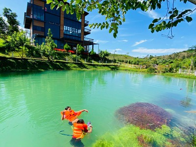 Bà nội cần tiền cho con đi du học nên cần bán gấp lô đất nghỉ dưỡng tại trung tâm TP Bảo Lộc 0