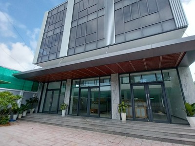 Cho thuê văn phòng tổng diện tích 1000m2 ngay trung tâm quận 7, hồ chí minh 2