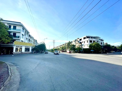 Bán shophouse đầu ve VIP- đường đôi 36m Khu đô thị An Hoạch 1