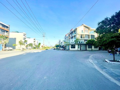 Bán shophouse đầu ve VIP- đường đôi 36m Khu đô thị An Hoạch 4