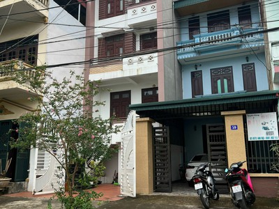 Chính chủ cần bán nhanh căn nhà đẹp số nhà lộc phát 59 mặt hồ nông trang - khu tỉnh đội - nguyễn du 0