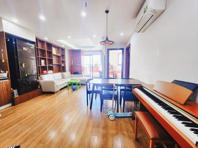 Rất hiếm3.65 tỷ chung cư central point trung kính 68m 2pn 2wc, tiện ích đẳng cấp 0