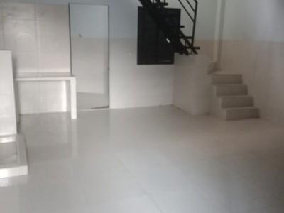 Cho thuê nhà đường ĐT743, cách vòng xoay An Phú 100m, gần KCN VSIP 0