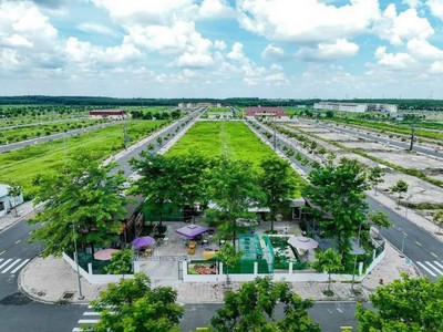 Chính chủ bán gấp lô đất mt quốc lộ 13, TT Lai Uyên Bàu Bàng. 0
