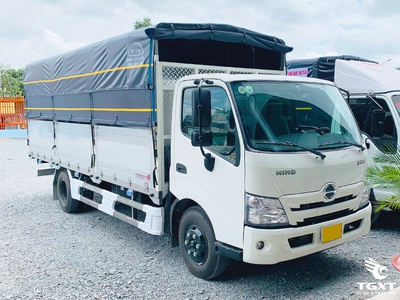 Hino 720 tải 3,5 tấn, dài thùng 5,2m có sẳn 1