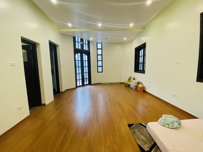 Biệt thự tô ngọc vân, tây hồ, lô góc, 200m2 x 4 tầng, mt 15m. hạ chào 12,1 tỷ. giá mới 65.9 tỷ. 3