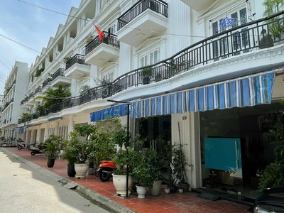 Cho Thuê nhà riêng sang xịn mịn chỉ việc xách vali về ở tại phố Trung Lực 8