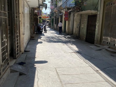Chính chủ cho thuê mặt bằng kinh doanh tầng 1 tại ngõ 1081 Hồng Hà, Chương Dương. 0