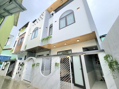 Hẻm xe tải 8m thông lê đức thọ 110m2 -nhà 3 tầng btct giá chỉ 5.7 tỷ 0