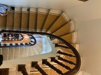 13 Tỷ Nhà mặt Hồ Hoàng Cầu 45M2 5 Tầng MT 3.5M   1 Mặt phố va 1 mặt ngõ 4