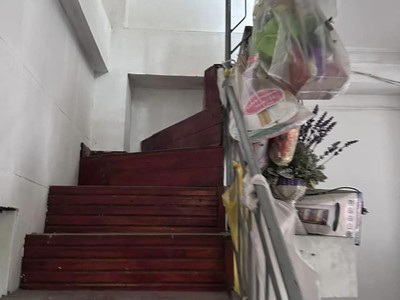 Cần cho thuê nhà mặt phố khu vực hà đông 41m2, 3 tầng, mặt tiền 4.5m giá 25 triệu/tháng. 1