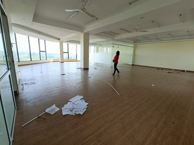 Cần cho thuê nhà  2 tầng mặt phố vũ lăng 260m2, 20 triệu/tháng 0
