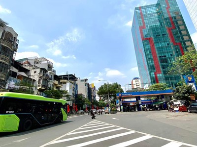 Vip   mặt phố tây sơn đống đa  kinh doanh đỉnh 37 tỷ  93m 7 tầng 2