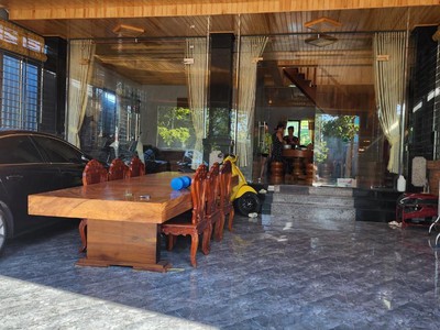 Nắm chủ cần bán gấp nhà trệt lầu mặt tiền phạm văn đồng đối diện bệnh viện ngã năm sóc trăng 3
