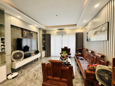 Bán nhà kim đồng,ô tô,  6 tầng thang máy, ở kinh doanh, nhà siêu đẹp 48/60m2 mt4.5m  hơn 11 tỷ. 0
