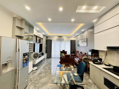 Bán nhà kim đồng,ô tô,  6 tầng thang máy, ở kinh doanh, nhà siêu đẹp 48/60m2 mt4.5m  hơn 11 tỷ. 2