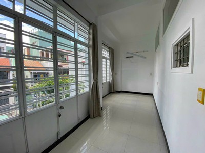 Cho thuê nhà nguyên căn đường lý thái tổ- kiệt gía thuê thương lượng thích thì sẽ thuê được ạ 3