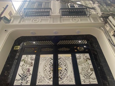 Bán nhà trọ xuân thủy-cầu giấy, 50m2x7t,thang máy, 30m ô tô, 70 củ/tháng, 10 tỷ hơn 0