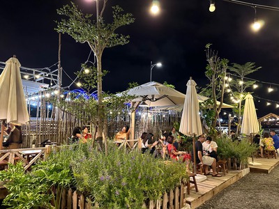 Cần sang quán cafe mặt tiền rộng thoáng đẹp đường Như Nguyệt 2