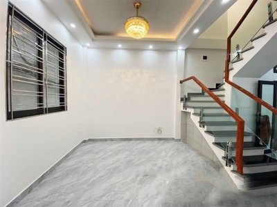 Nhà 4 tầng - Lô góc, Xây mới cách mặt đường chỉ 30m phố Chợ Con 1