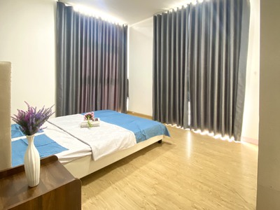 Bán gấp căn hộ chung cư Usilk City, dt 116m2, 3PN rộng rãi, tầng đẹp, hướng mát, nội thất xịn 0